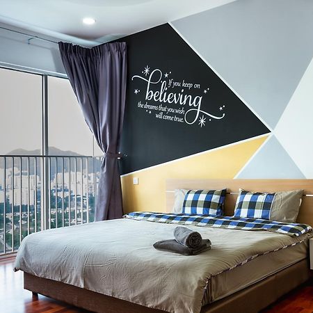 Southwest Island Suite By D Imperio Homestay Bayan Lepas Kültér fotó