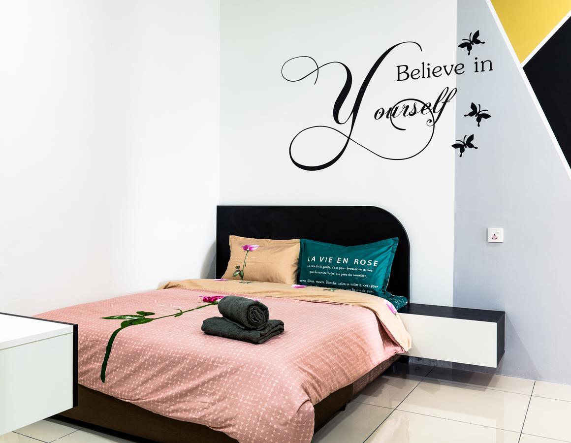 Southwest Island Suite By D Imperio Homestay Bayan Lepas Kültér fotó